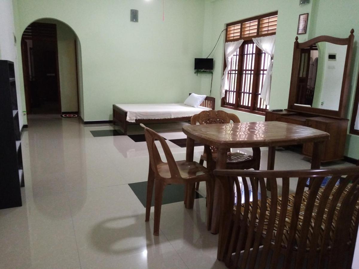 Sunny Side 89 Hotel Galle Exterior photo